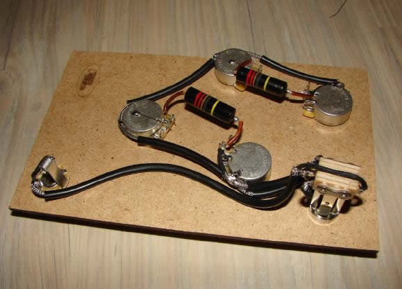croxguitars guitar parts \u0026 upgrades contact Amp Wiring Diagrams switch switchcraft straight type 3 way toggle prewired with vintage style braided shield wire